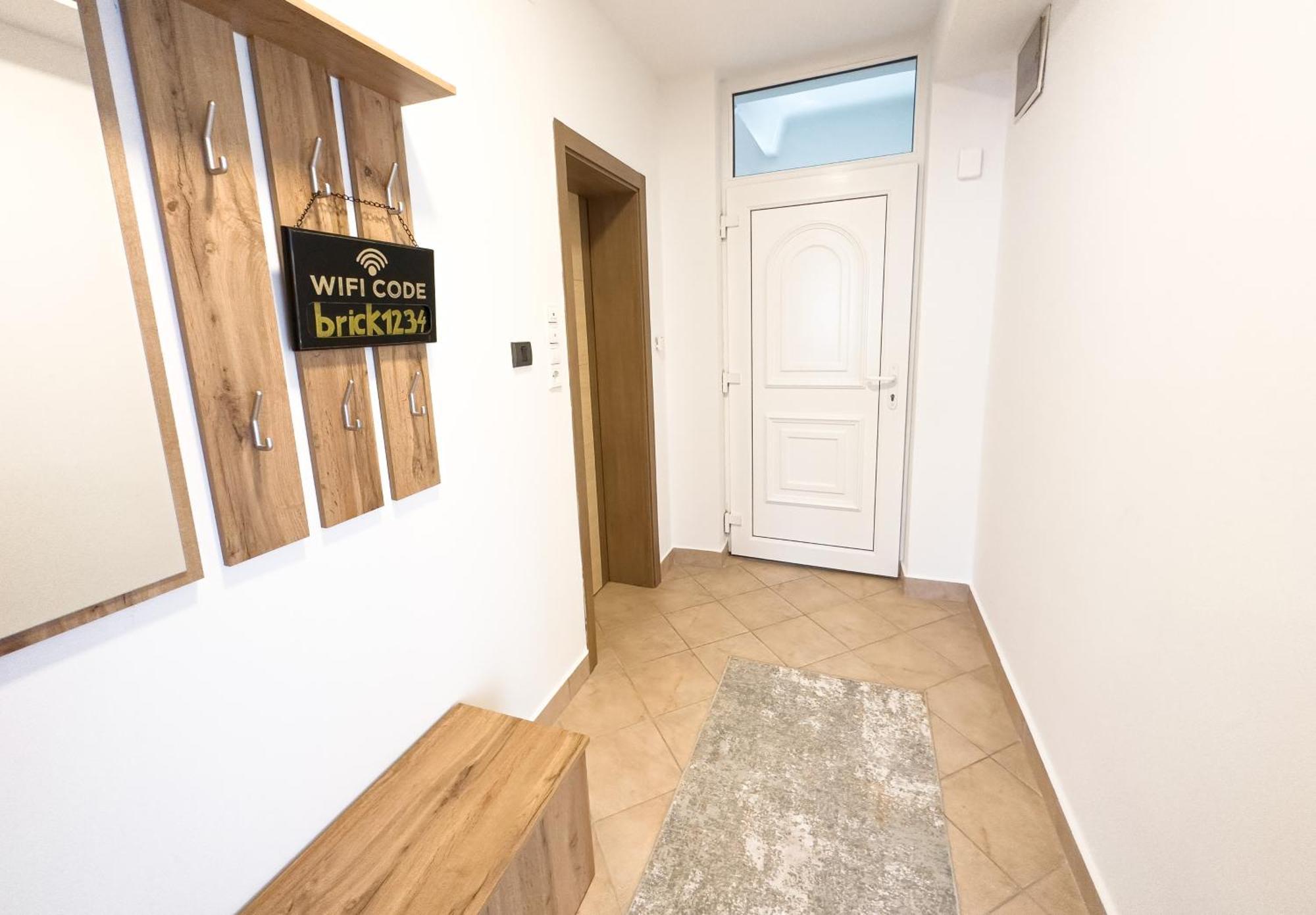 סראייבו Luxurious And Cosy Brick Apartment - Free Private Parking מראה חיצוני תמונה
